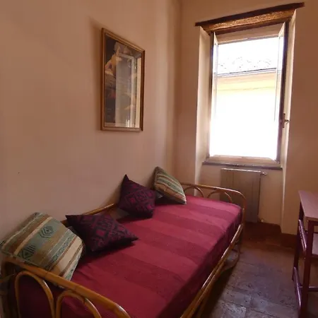 Scappo In Umbria, Casa Pereira